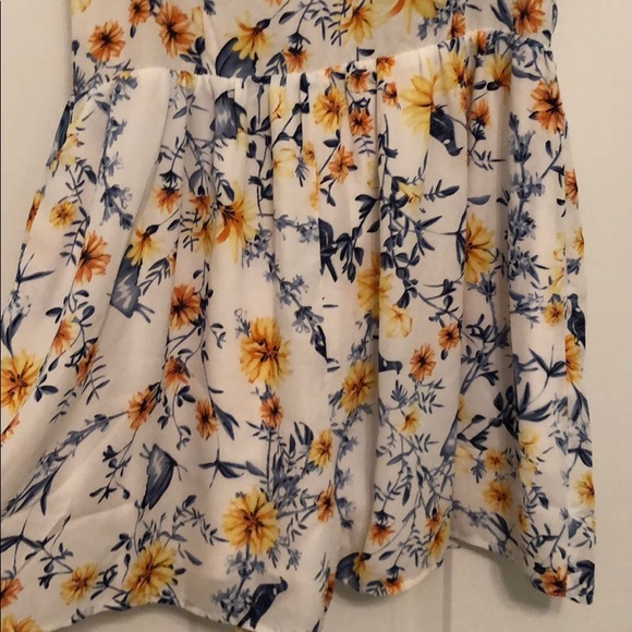 Flowered romper - Picture 4 of 4